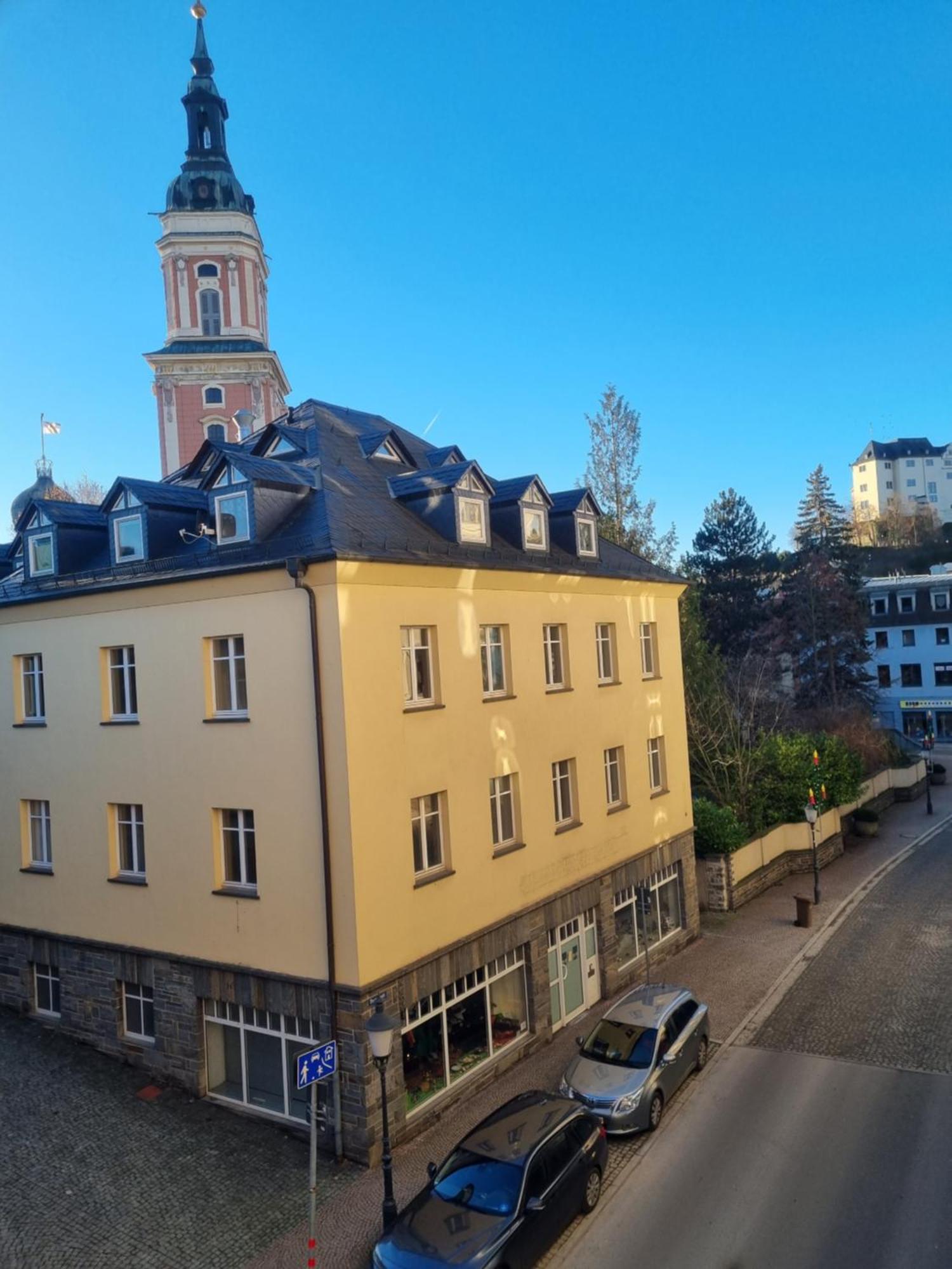 Maremar - Design Maisonette Altstadt - 4 Pers - 57Qm - Luxus Boxspringbett - Kueche - Arbeitsplatz - Privater Parkplatz Greiz Kültér fotó