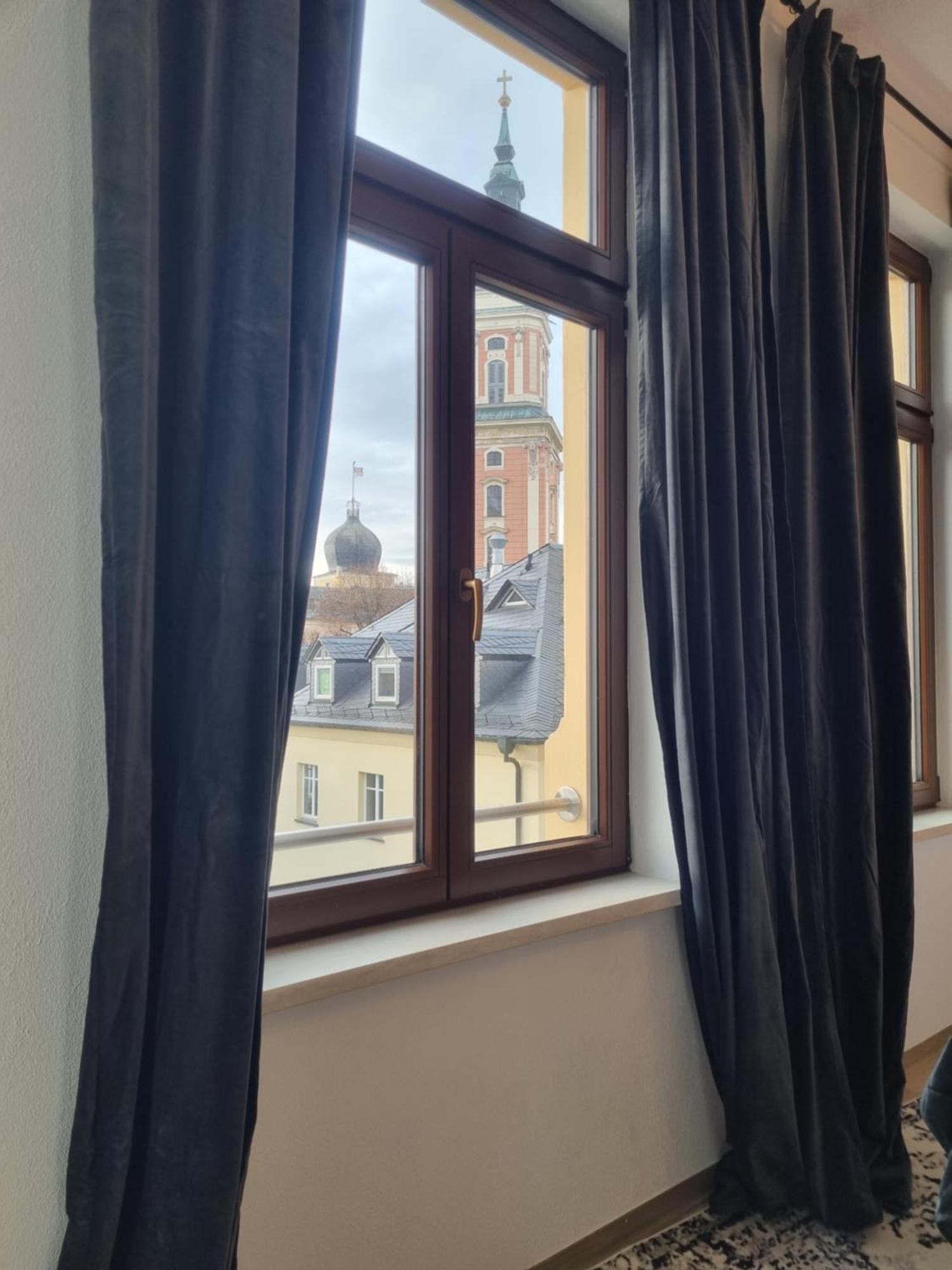 Maremar - Design Maisonette Altstadt - 4 Pers - 57Qm - Luxus Boxspringbett - Kueche - Arbeitsplatz - Privater Parkplatz Greiz Kültér fotó